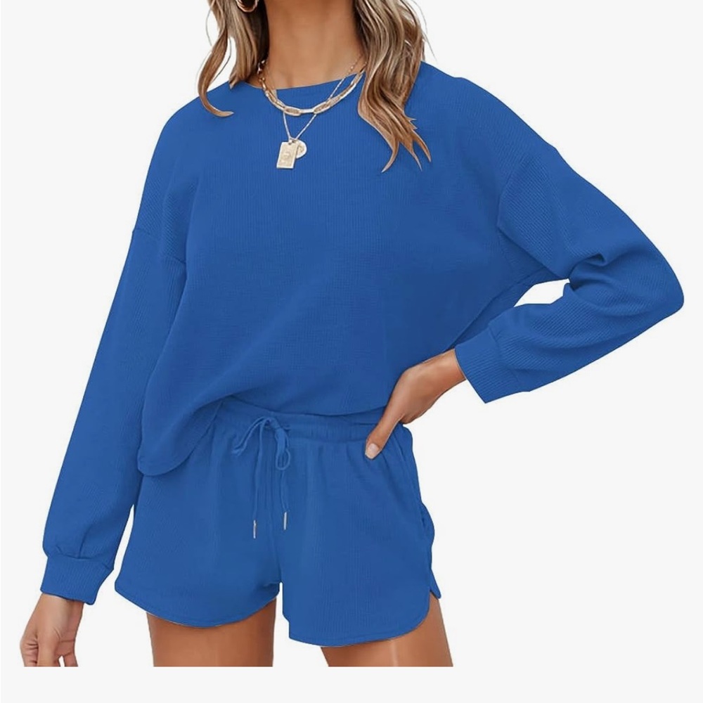 Dedica blue waffle knit long sleeve top and short set
